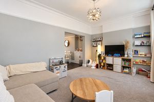 Lounge- click for photo gallery